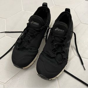 ASICS trainers - size 8US